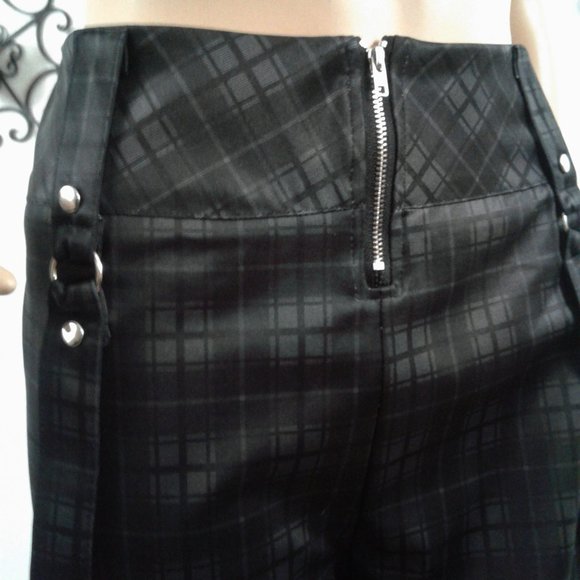 Plaid Strapped Wide Belt Loop Skinny Pants - Picture 4 of 5